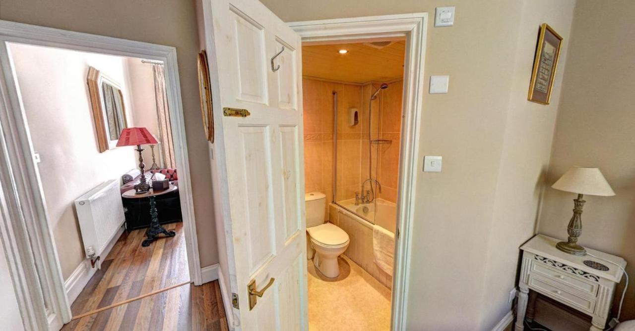 Ascot House Hotel Торки Экстерьер фото