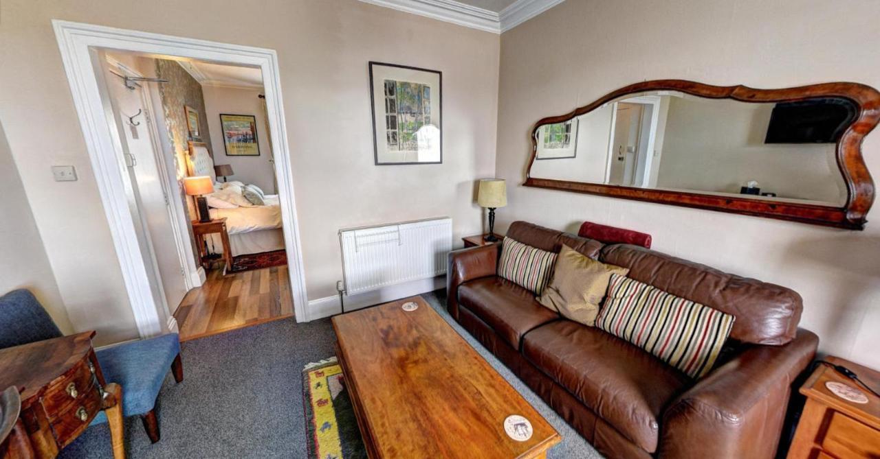 Ascot House Hotel Торки Экстерьер фото